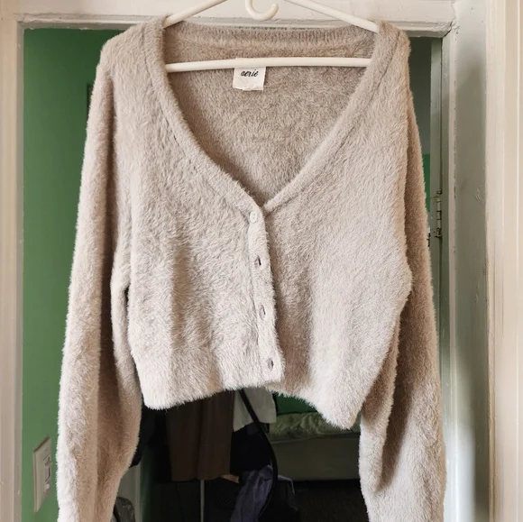 Aerie women's button-down biege very soft elegant sweater. - Picture 8 of 8